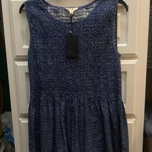 NWT super cute Jane and Delaney smocked peplum top